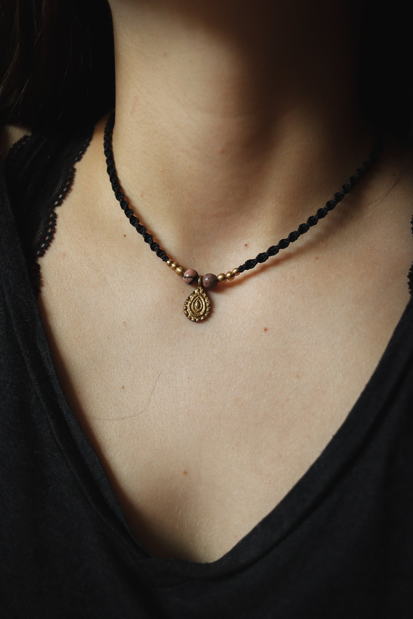 einfache Rhodonit Choker Halskette