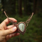 Saturn Chalcedon Halskette