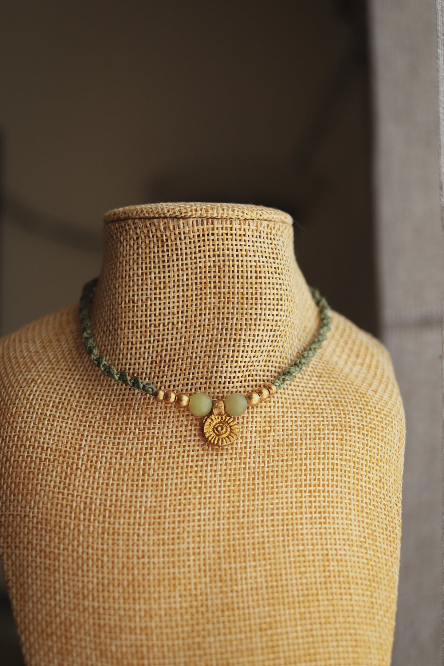 grüner Jade & Messing Choker