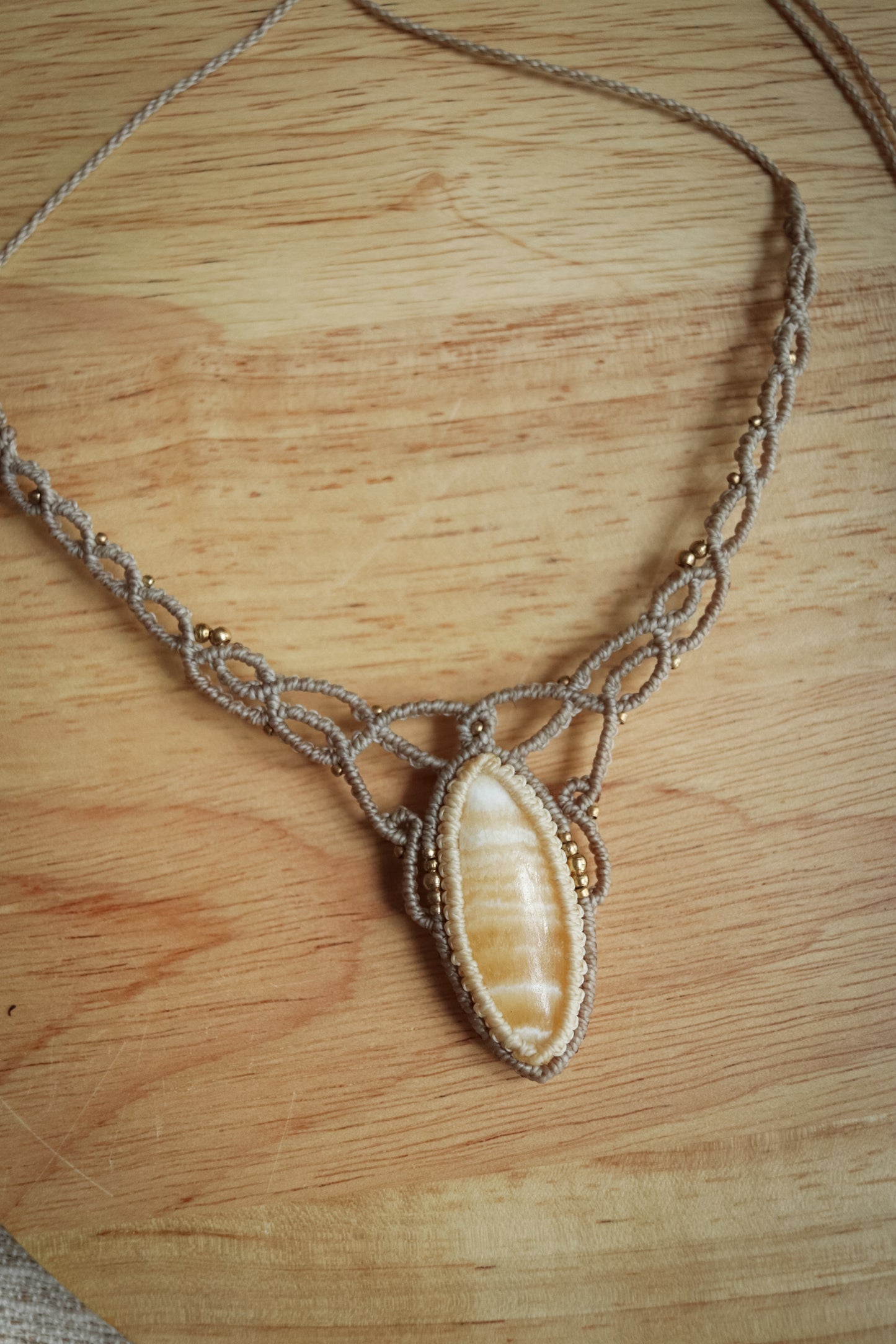 Orangencalcit Halskette