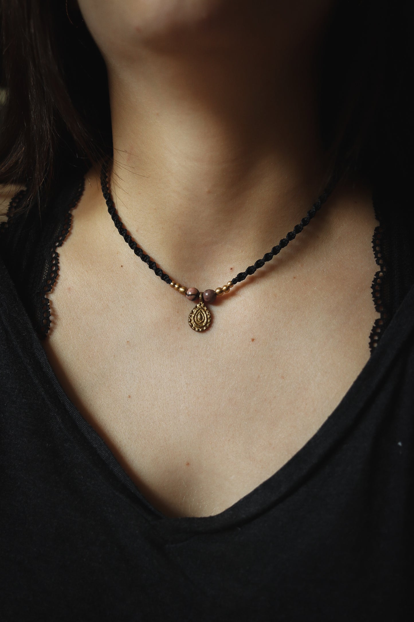 einfache Rhodonit Choker Halskette